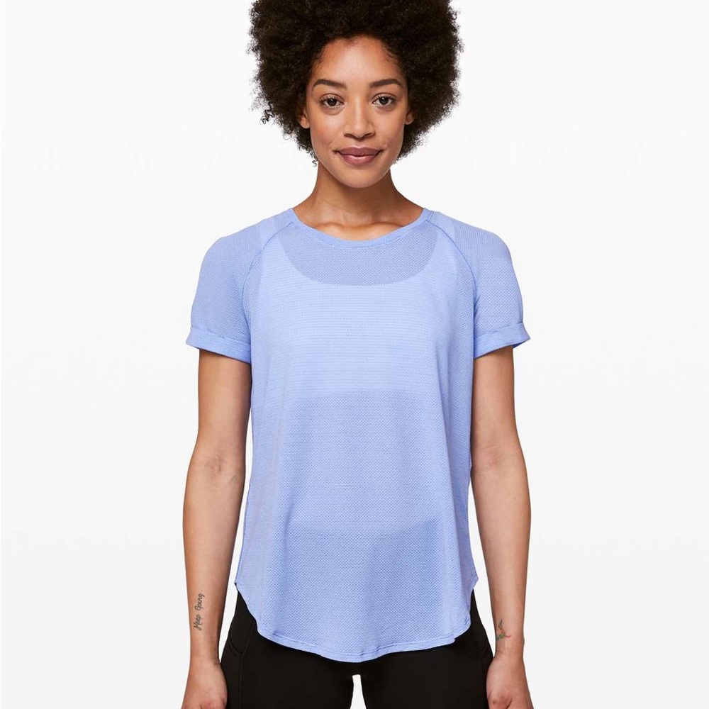 Lululemon Open Up Tie Back Tee, 8, Black / Hydrangea Blue